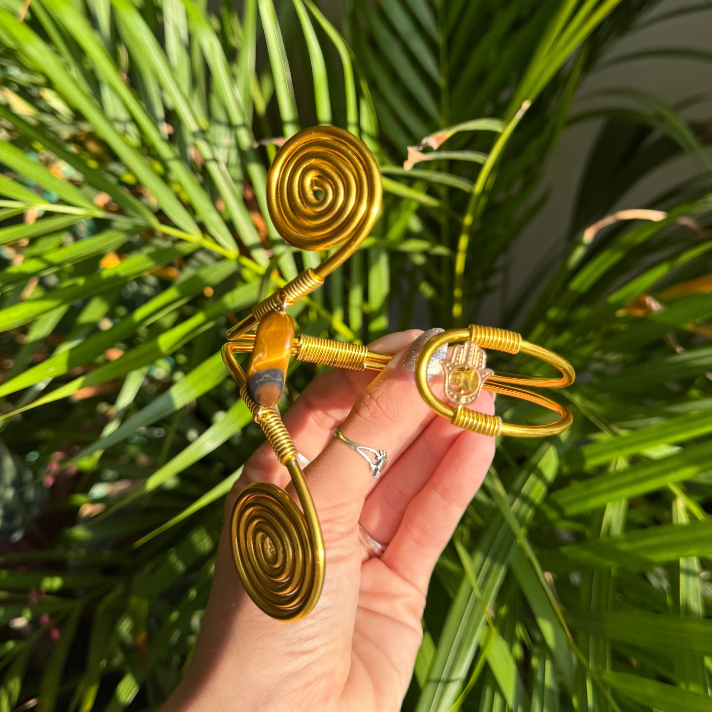 Golden Spirit Arm Cuff🪬