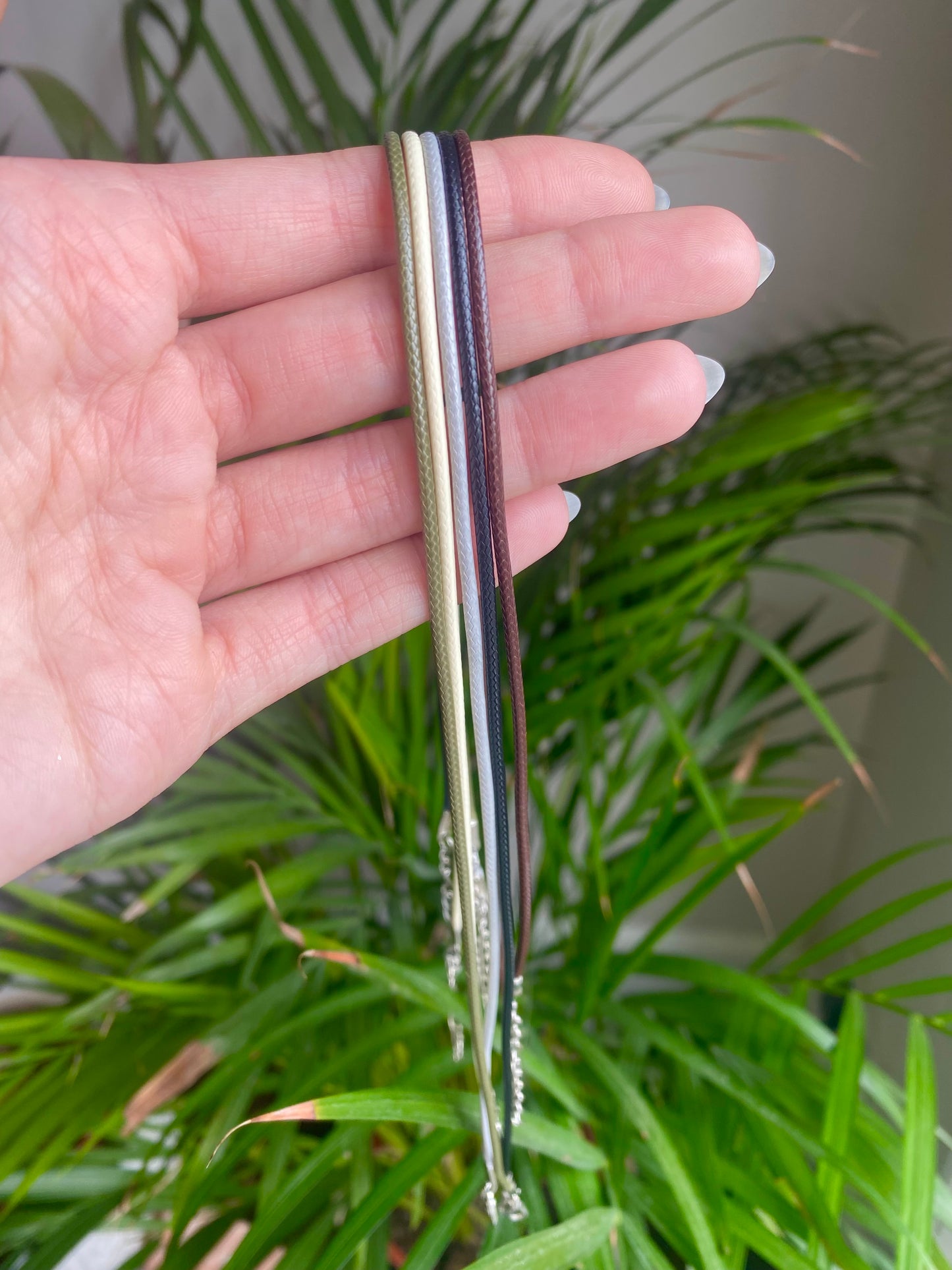 Peace Vine Necklace 🌱