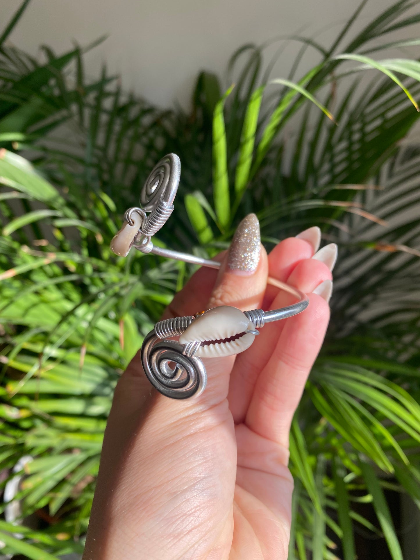 Seashell Spiral Bangle🐬