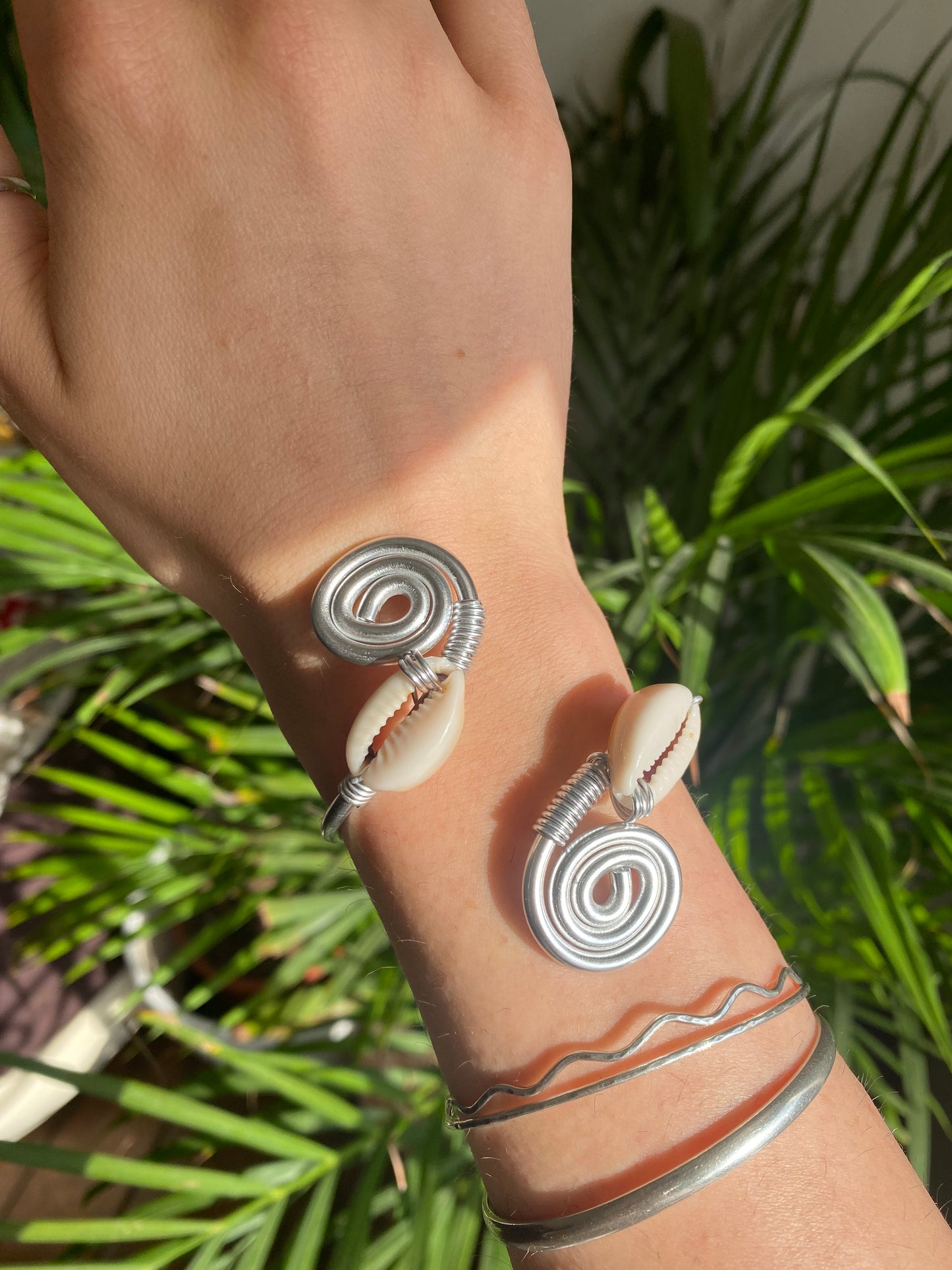Seashell Spiral Bangle🐬